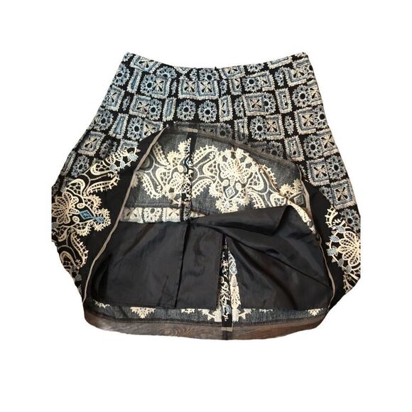 Ann Taylor Loft black, white and blue fully lined wool blend boho print Aztec kn - Picture 6 of 12